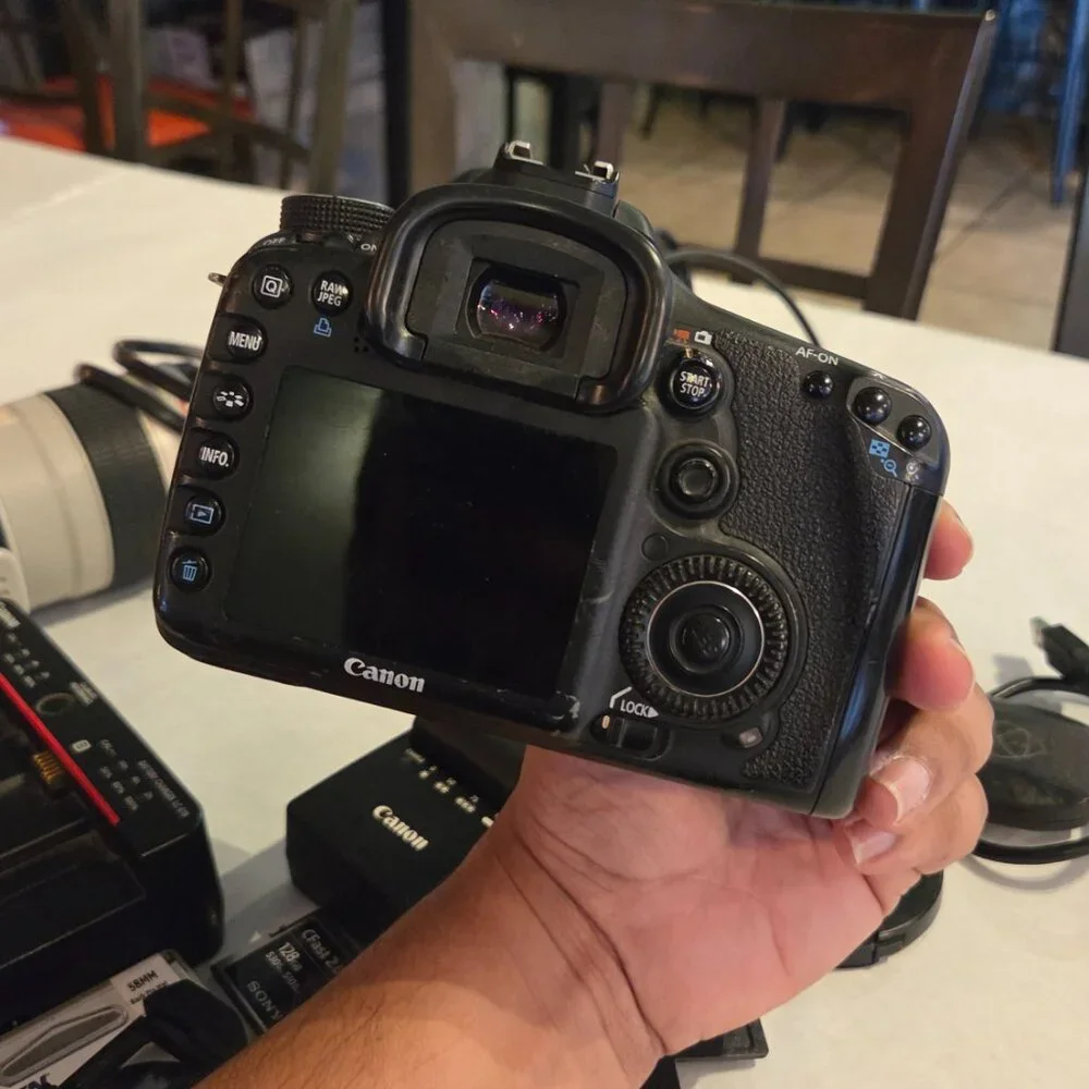 Canon - Picture 15 of 16